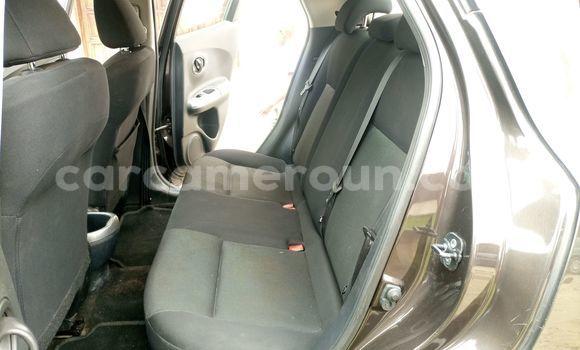 Sayi Na hannu Nissan Juke Black Mota in Douala a Ƙasar Kamaru Sayi Na hannu Nissan Juke Black Mota in Douala a Ƙasar Kamaru
