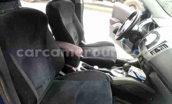 Sayi Na hannu Mitsubishi Outlander Blue Mota in Douala a Ƙasar Kamaru Sayi Na hannu Mitsubishi Outlander Blue Mota in Douala a Ƙasar Kamaru