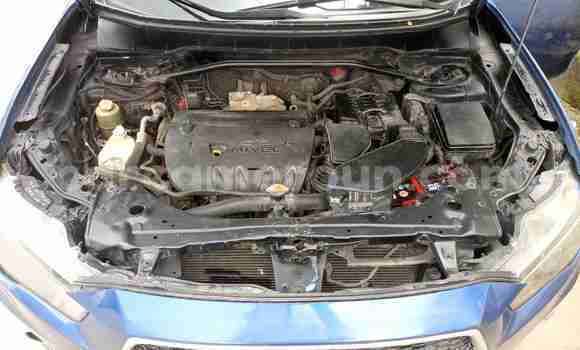 Sayi Na hannu Mitsubishi Outlander Blue Mota in Douala a Ƙasar Kamaru Sayi Na hannu Mitsubishi Outlander Blue Mota in Douala a Ƙasar Kamaru