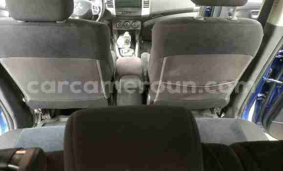 Sayi Na hannu Mitsubishi Outlander Blue Mota in Douala a Ƙasar Kamaru Sayi Na hannu Mitsubishi Outlander Blue Mota in Douala a Ƙasar Kamaru