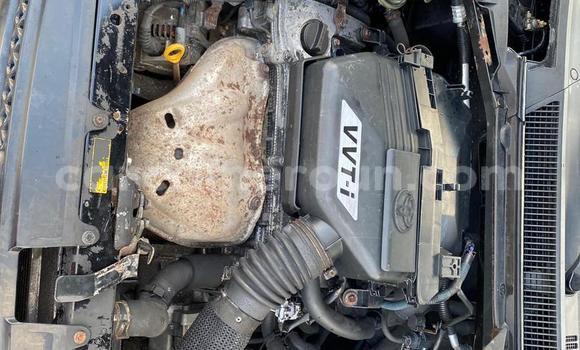 Sayi Na hannu Toyota RAV4 Black Mota in Douala a Ƙasar Kamaru Sayi Na hannu Toyota RAV4 Black Mota in Douala a Ƙasar Kamaru