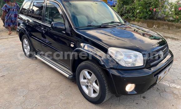Sayi Na hannu Toyota RAV4 Black Mota in Douala a Ƙasar Kamaru Sayi Na hannu Toyota RAV4 Black Mota in Douala a Ƙasar Kamaru