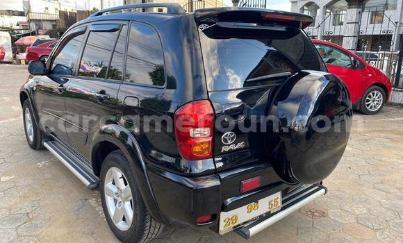 Sayi Na hannu Toyota RAV4 Black Mota in Douala a Ƙasar Kamaru Sayi Na hannu Toyota RAV4 Black Mota in Douala a Ƙasar Kamaru