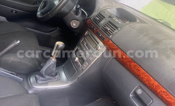 Sayi Na hannu Toyota Avensis Sauran Mota in Douala a Ƙasar Kamaru Sayi Na hannu Toyota Avensis Sauran Mota in Douala a Ƙasar Kamaru