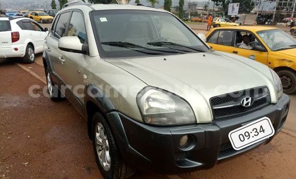Sayi Na hannu Hyundai Tucson Azurfa Mota in Yaounde a Babban Kamaru