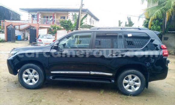 Sayi Na hannu Toyota Land Cruiser Prado Black Mota in Douala a Ƙasar Kamaru Sayi Na hannu Toyota Land Cruiser Prado Black Mota in Douala a Ƙasar Kamaru