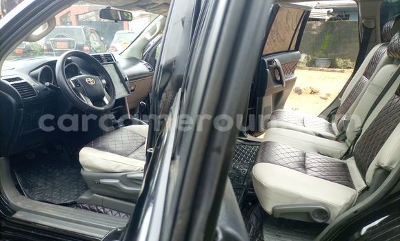 Sayi Na hannu Toyota Land Cruiser Prado Black Mota in Douala a Ƙasar Kamaru Sayi Na hannu Toyota Land Cruiser Prado Black Mota in Douala a Ƙasar Kamaru