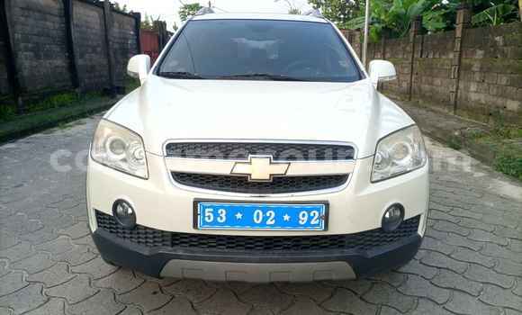 Sayi Na hannu Chevrolet Captiva White Mota in Douala a Ƙasar Kamaru Sayi Na hannu Chevrolet Captiva White Mota in Douala a Ƙasar Kamaru