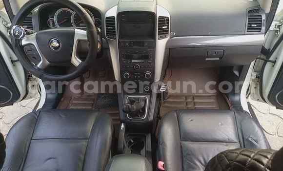 Sayi Na hannu Chevrolet Captiva White Mota in Douala a Ƙasar Kamaru Sayi Na hannu Chevrolet Captiva White Mota in Douala a Ƙasar Kamaru