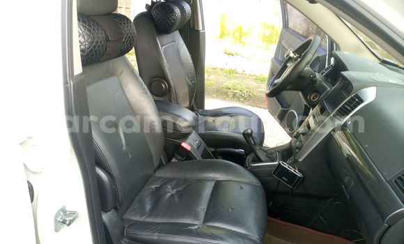 Sayi Na hannu Chevrolet Captiva White Mota in Douala a Ƙasar Kamaru Sayi Na hannu Chevrolet Captiva White Mota in Douala a Ƙasar Kamaru