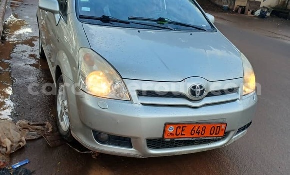 Acheter Neuf Voiture Toyota Corolla Verso Gris à Yaoundé, Central Cameroon