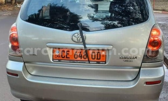 Acheter Neuf Voiture Toyota Corolla Verso Gris à Yaoundé, Central Cameroon Acheter Neuf Voiture Toyota Corolla Verso Gris à Yaoundé, Central Cameroon