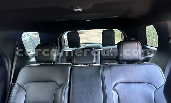 Acheter Import Voiture Ford Explorer Gris à Yaoundé, Central Cameroon Acheter Import Voiture Ford Explorer Gris à Yaoundé, Central Cameroon