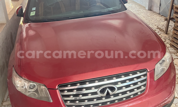 Sayi Na hannu Nissan Patrol Red Mota in Douala a Ƙasar Kamaru