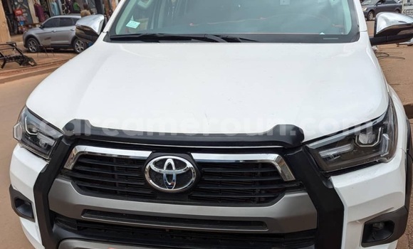 Acheter Occasion Voiture Toyota Pickup Blanc à Yaoundé, Central Cameroon