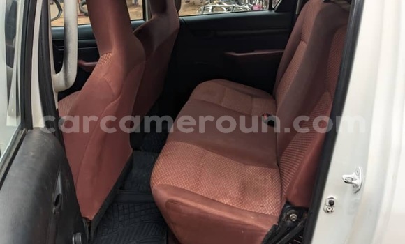 Acheter Occasion Voiture Toyota Pickup Blanc à Yaoundé, Central Cameroon Acheter Occasion Voiture Toyota Pickup Blanc à Yaoundé, Central Cameroon