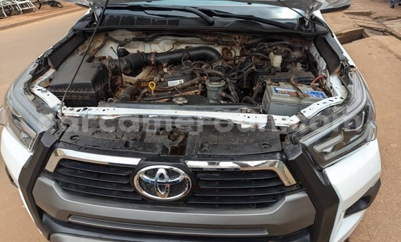 Acheter Occasion Voiture Toyota Pickup Blanc à Yaoundé, Central Cameroon Acheter Occasion Voiture Toyota Pickup Blanc à Yaoundé, Central Cameroon