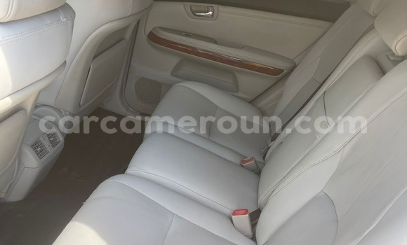 Sayi Sabo Lexus RX Sauran Mota in Douala a Ƙasar Kamaru Sayi Sabo Lexus RX Sauran Mota in Douala a Ƙasar Kamaru