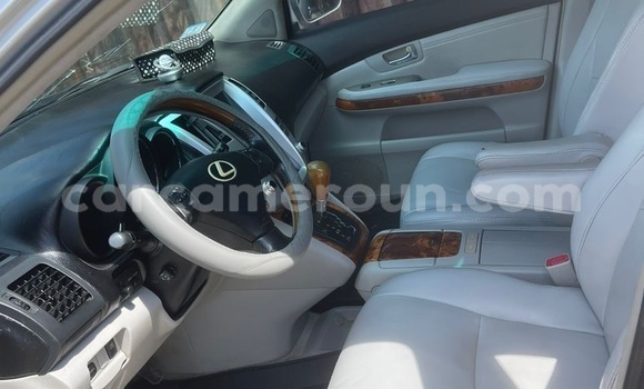 Sayi Sabo Lexus RX Sauran Mota in Douala a Ƙasar Kamaru Sayi Sabo Lexus RX Sauran Mota in Douala a Ƙasar Kamaru