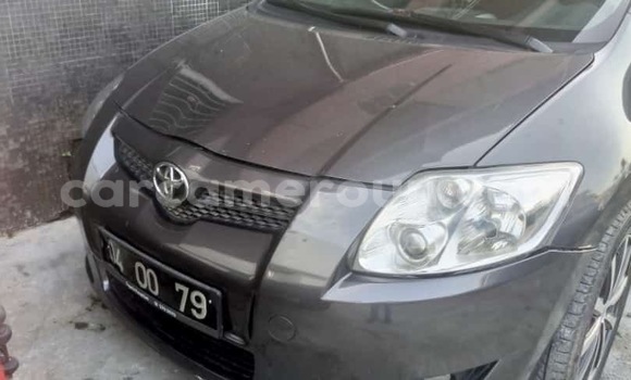 Sayi Sabo Toyota Auris Black Mota in Douala a Ƙasar Kamaru