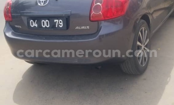 Sayi Sabo Toyota Auris Black Mota in Douala a Ƙasar Kamaru Sayi Sabo Toyota Auris Black Mota in Douala a Ƙasar Kamaru
