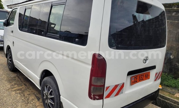 Acheter Occasion Voiture Toyota Hiace Blanc à Douala, Littoral Cameroon Acheter Occasion Voiture Toyota Hiace Blanc à Douala, Littoral Cameroon