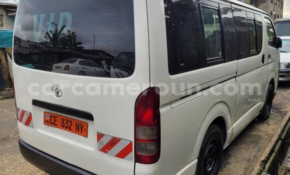 Acheter Occasion Voiture Toyota Hiace Blanc à Douala, Littoral Cameroon Acheter Occasion Voiture Toyota Hiace Blanc à Douala, Littoral Cameroon
