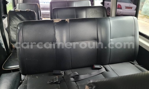 Acheter Occasion Voiture Toyota Hiace Blanc à Douala, Littoral Cameroon Acheter Occasion Voiture Toyota Hiace Blanc à Douala, Littoral Cameroon