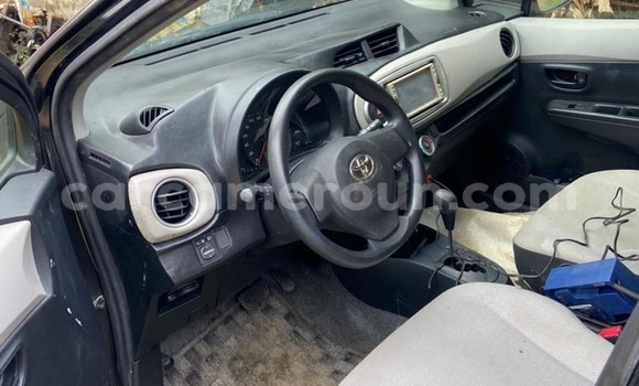 Acheter Import Voiture Toyota Vitz Noir à Douala, Littoral Cameroon Acheter Import Voiture Toyota Vitz Noir à Douala, Littoral Cameroon