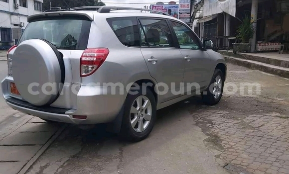 Acheter Occasion Voiture Toyota RAV4 Gris à Douala, Littoral Cameroon Acheter Occasion Voiture Toyota RAV4 Gris à Douala, Littoral Cameroon