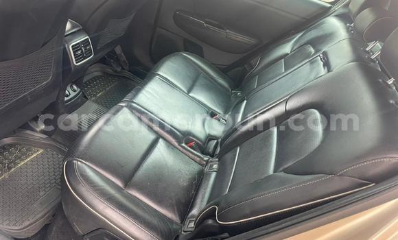 Sayi Na hannu Kia Sportage M Mota in Douala a Ƙasar Kamaru Sayi Na hannu Kia Sportage M Mota in Douala a Ƙasar Kamaru