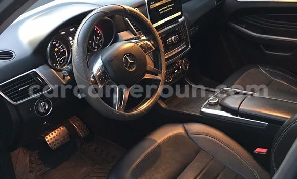 Sayi Na hannu Mercedes‒Benz GLE Azurfa Mota in Douala a Ƙasar Kamaru Sayi Na hannu Mercedes‒Benz GLE Azurfa Mota in Douala a Ƙasar Kamaru