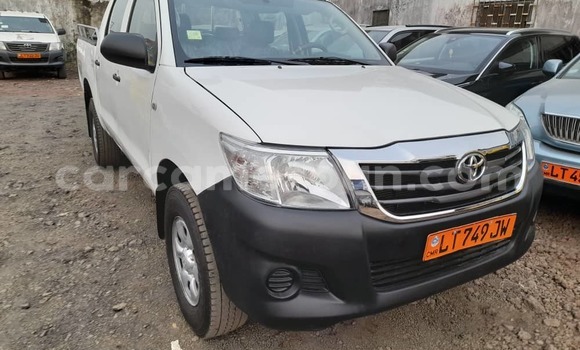 Buy Used Toyota Hilux White Car in Douala in Littoral Cameroon Buy Used Toyota Hilux White Car in Douala in Littoral Cameroon