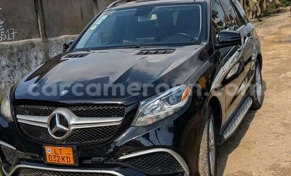 Buy Used Mercedes‒Benz ML–Class Black Car in Douala in Littoral Cameroon