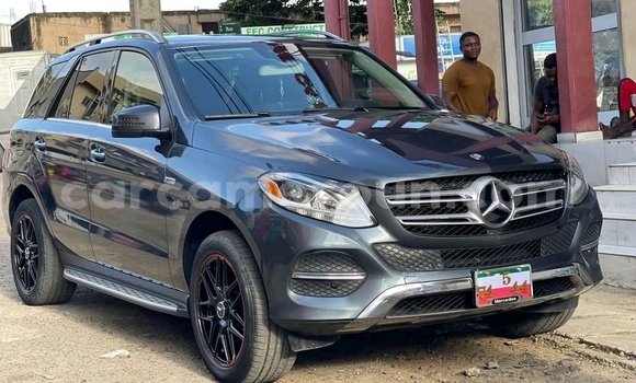 Acheter Import Voiture Mercedes‒Benz GLE Noir à Douala, Littoral Cameroon Acheter Import Voiture Mercedes‒Benz GLE Noir à Douala, Littoral Cameroon