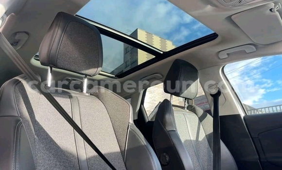 Acheter Occasion Voiture Peugeot 3008 Gris à Douala, Littoral Cameroon Acheter Occasion Voiture Peugeot 3008 Gris à Douala, Littoral Cameroon