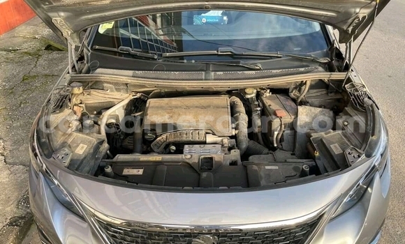 Acheter Occasion Voiture Peugeot 3008 Gris à Douala, Littoral Cameroon Acheter Occasion Voiture Peugeot 3008 Gris à Douala, Littoral Cameroon