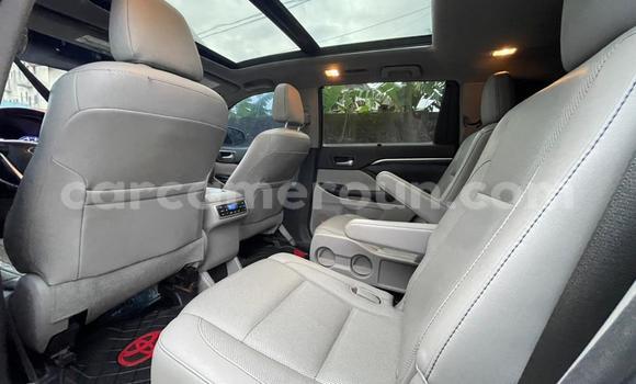 Acheter Occasion Voiture Toyota Highlander Noir à Douala, Littoral Cameroon Acheter Occasion Voiture Toyota Highlander Noir à Douala, Littoral Cameroon