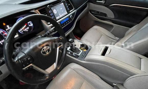 Acheter Occasion Voiture Toyota Highlander Noir à Douala, Littoral Cameroon Acheter Occasion Voiture Toyota Highlander Noir à Douala, Littoral Cameroon