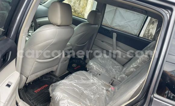 Acheter Import Voiture Toyota Highlander Gris à Douala, Littoral Cameroon Acheter Import Voiture Toyota Highlander Gris à Douala, Littoral Cameroon