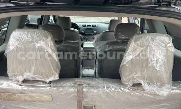 Acheter Import Voiture Toyota Highlander Gris à Douala, Littoral Cameroon Acheter Import Voiture Toyota Highlander Gris à Douala, Littoral Cameroon