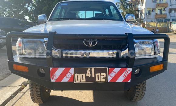 Buy Used Toyota Hilux White Car in Douala in Littoral Cameroon Buy Used Toyota Hilux White Car in Douala in Littoral Cameroon