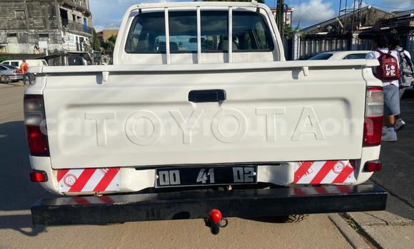 Buy Used Toyota Hilux White Car in Douala in Littoral Cameroon Buy Used Toyota Hilux White Car in Douala in Littoral Cameroon