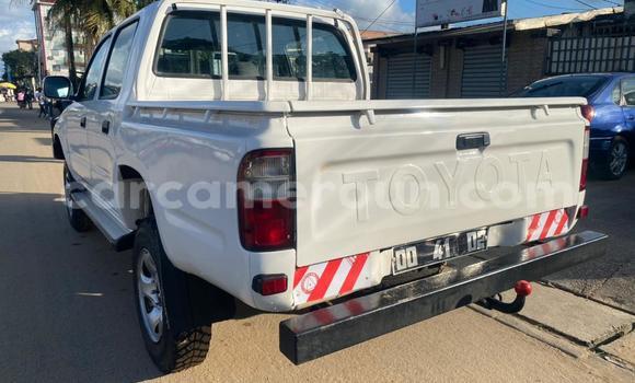Buy Used Toyota Hilux White Car in Douala in Littoral Cameroon Buy Used Toyota Hilux White Car in Douala in Littoral Cameroon