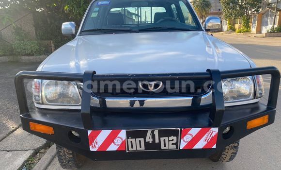 Buy Used Toyota Hilux White Car in Douala in Littoral Cameroon Buy Used Toyota Hilux White Car in Douala in Littoral Cameroon