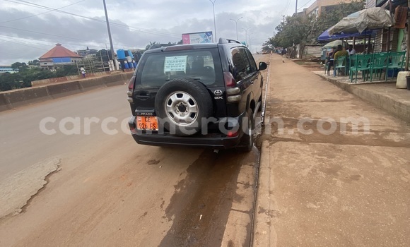 Sayi Na hannu Toyota Prado Black Mota in Yaounde a Babban Kamaru Sayi Na hannu Toyota Prado Black Mota in Yaounde a Babban Kamaru