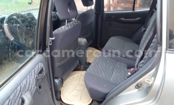 Acheter Occasion Voiture Toyota RAV4 Gris à Yaoundé, Central Cameroon Acheter Occasion Voiture Toyota RAV4 Gris à Yaoundé, Central Cameroon
