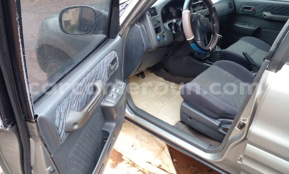 Acheter Occasion Voiture Toyota RAV4 Gris à Yaoundé, Central Cameroon Acheter Occasion Voiture Toyota RAV4 Gris à Yaoundé, Central Cameroon