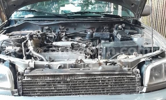 Acheter Occasion Voiture Toyota RAV4 Gris à Yaoundé, Central Cameroon Acheter Occasion Voiture Toyota RAV4 Gris à Yaoundé, Central Cameroon