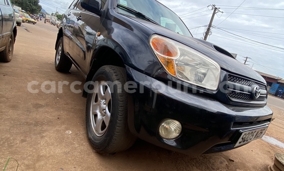 Acheter Occasion Voiture Toyota RAV4 Noir à Yaoundé, Central Cameroon Acheter Occasion Voiture Toyota RAV4 Noir à Yaoundé, Central Cameroon